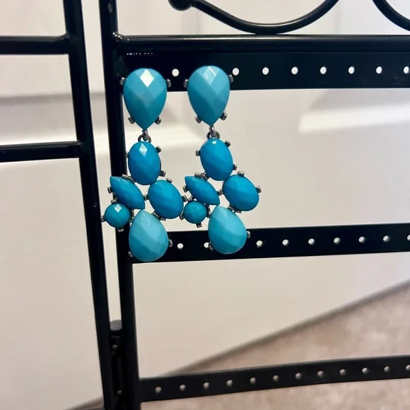 🆕 🍭Blue Statement Earrings 🍭 🆕 - Picture 3 of 4